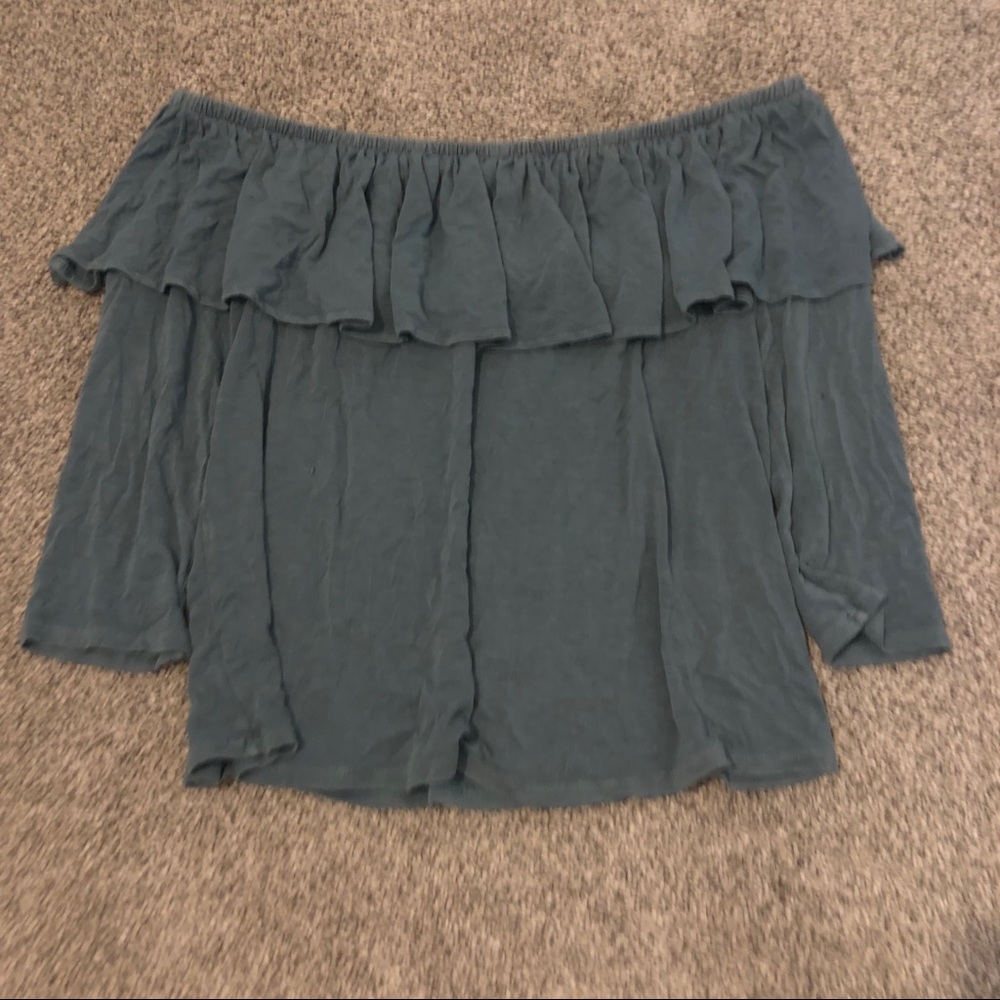american eagle off the shoulder top